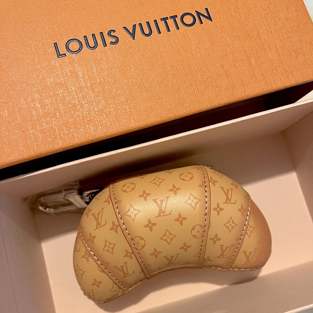 Louis Vuitton Croissant charm